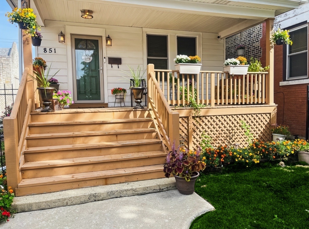 851 N Menard Avenue, Chicago, IL