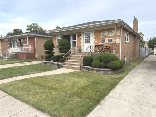 8737 S Richmond Avenue, Evergreen Park, IL