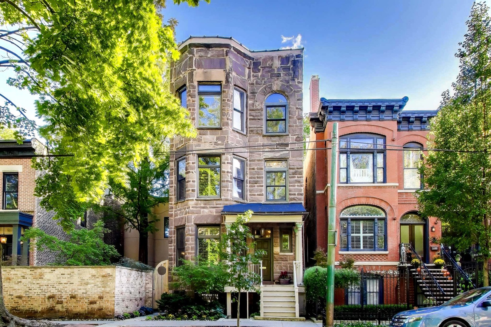 907-909 W Webster Avenue, Chicago, IL