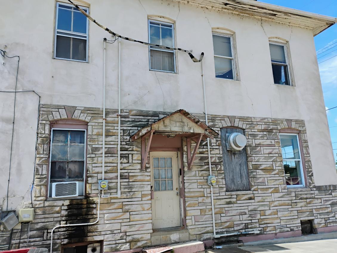 213 N Van Buren Street, New Athens, IL