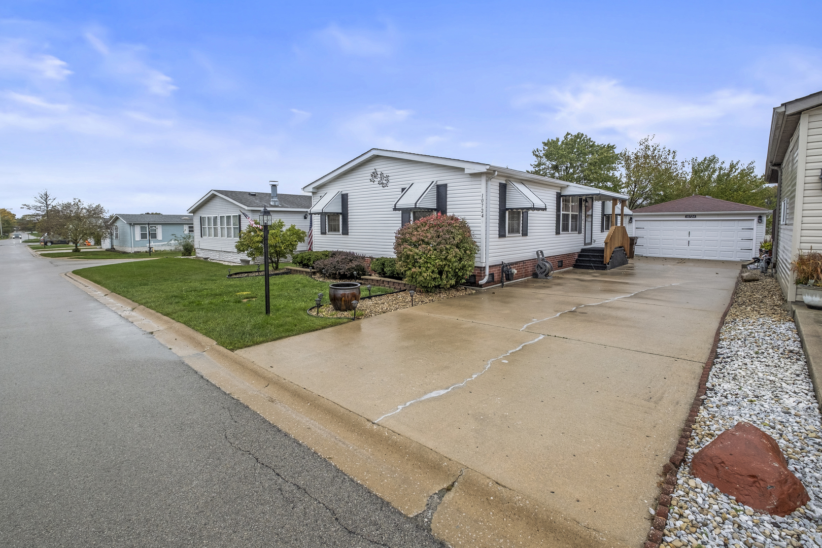 10724 Gateway Drive, Frankfort, IL