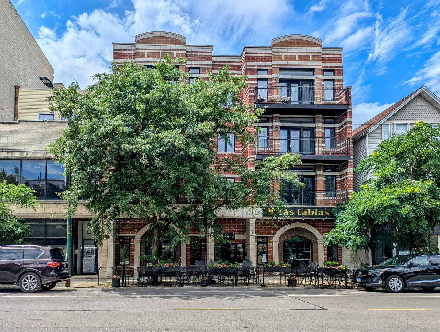 2942 N Lincoln Avenue #1C, Chicago, IL