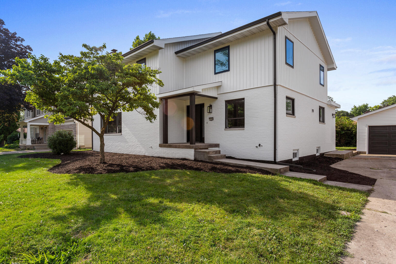 1205 Broadmoor Drive, Champaign, IL