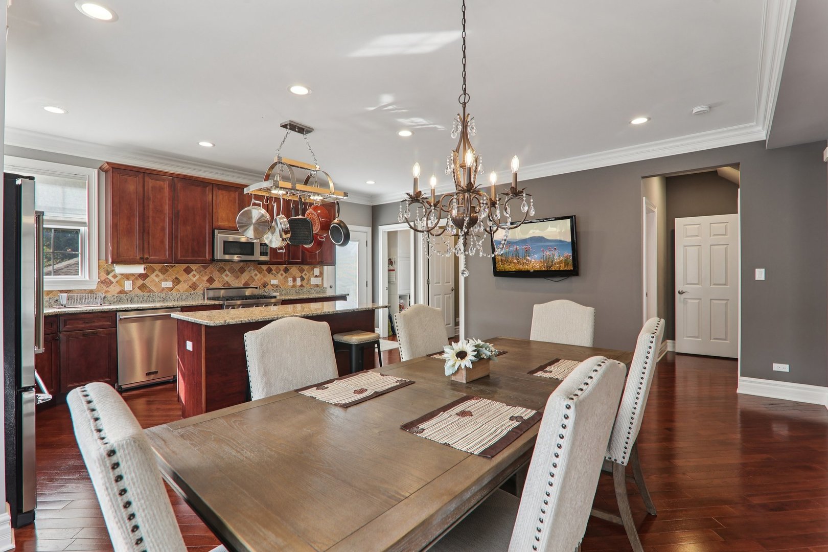 124 Hubbard Court, Wauconda, IL