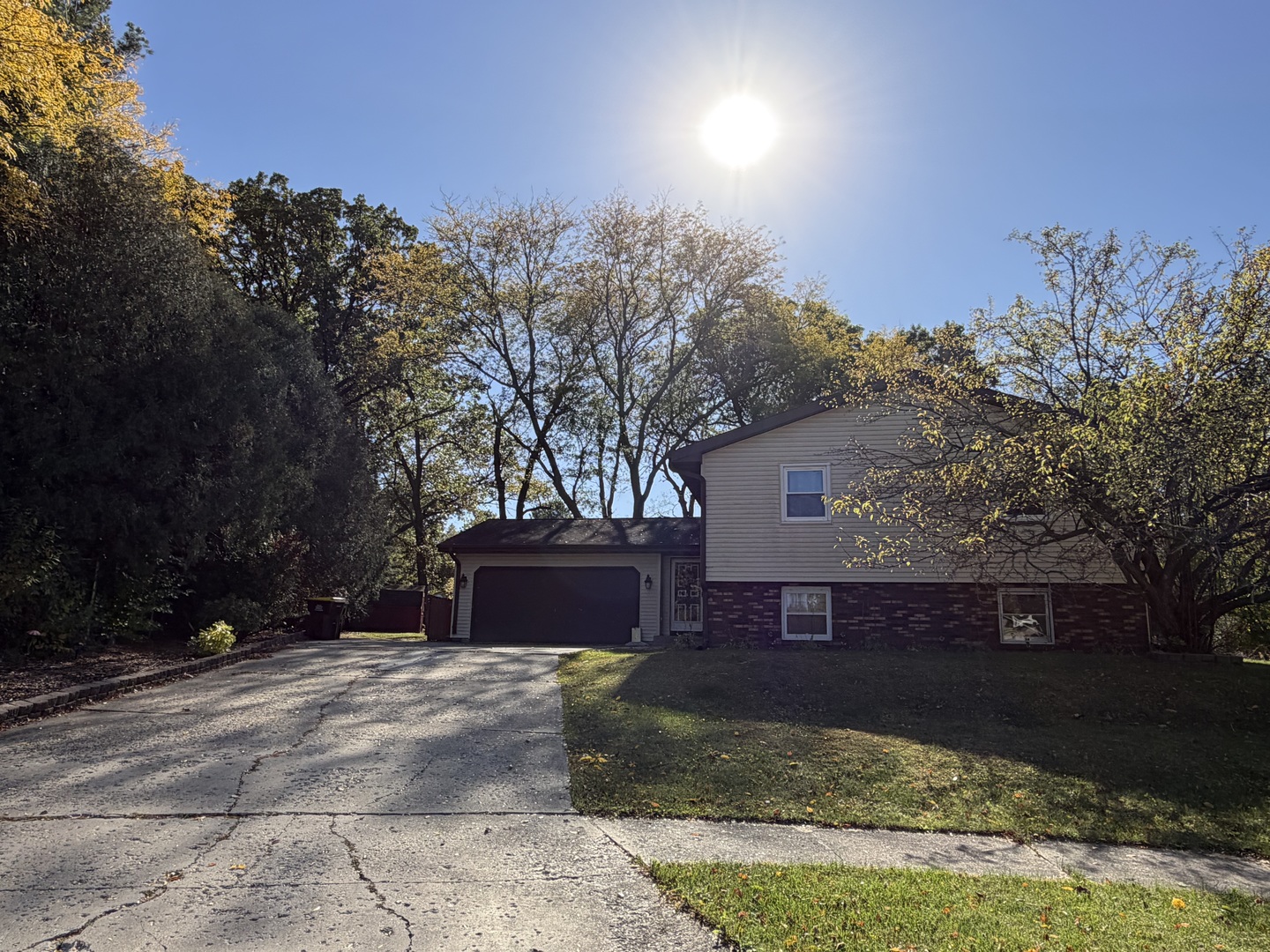 2041 Winchester Drive, Freeport, IL