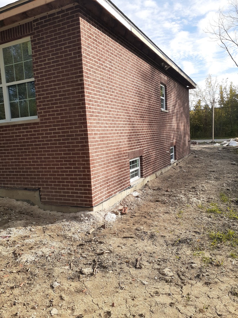 593 Farm Street, Crete, IL