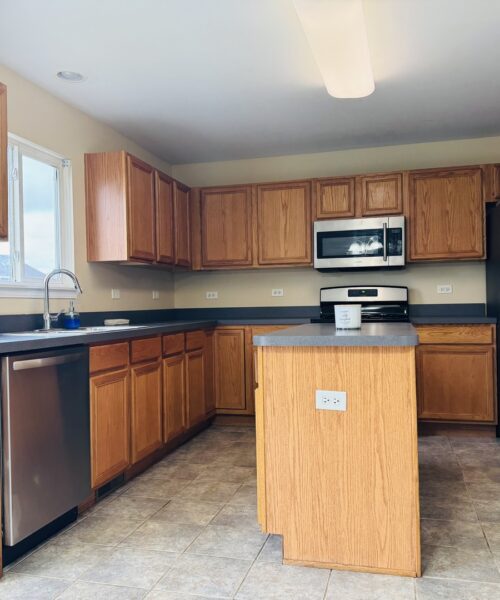 408 Clifton Lane, Bolingbrook, IL