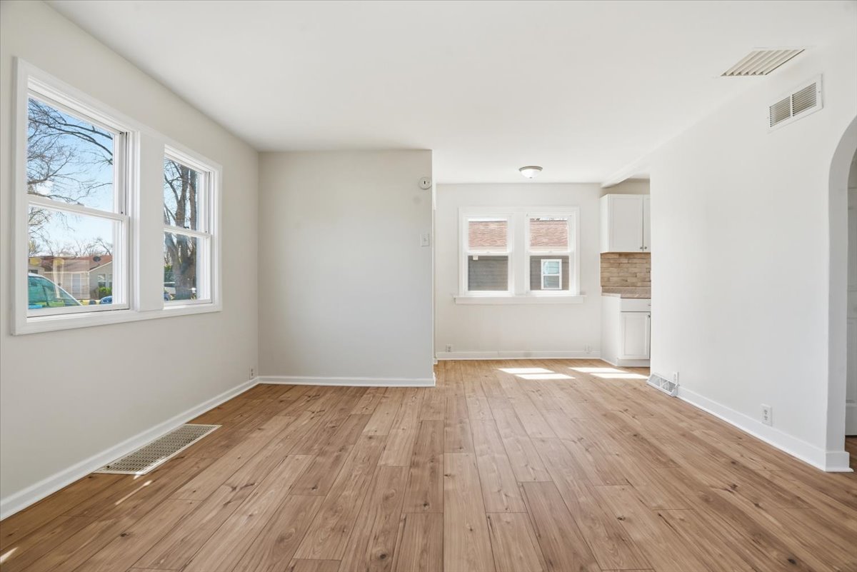 128 BELLEVUE Drive, Round Lake Park, IL