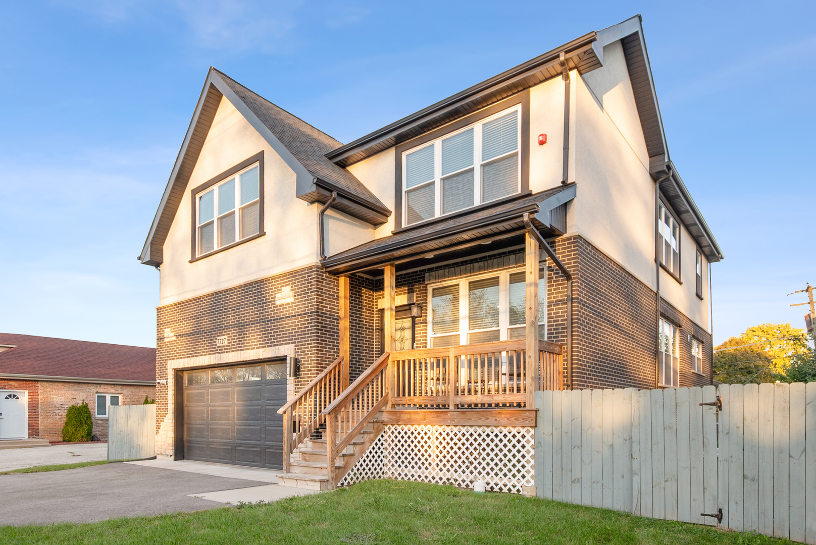 7727 S Roberts Road, Bridgeview, IL