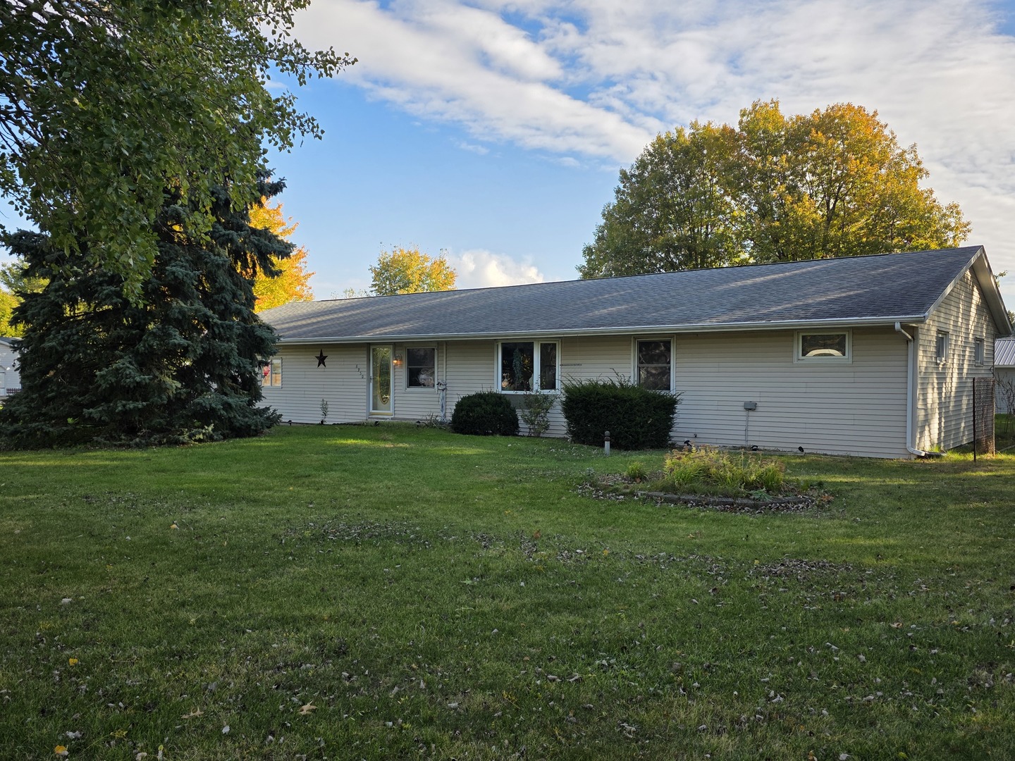 8950 Hoover Road, Rock Falls, IL