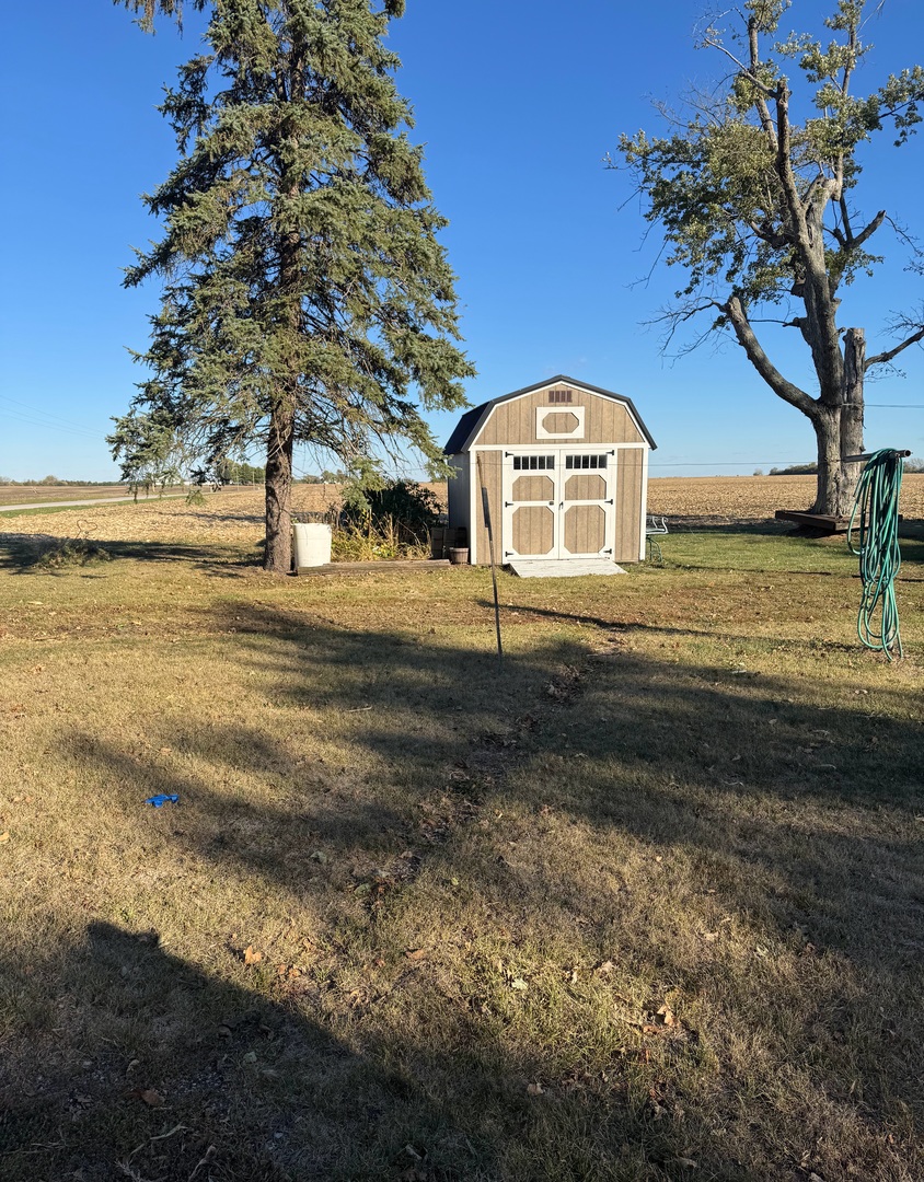 2301 County Road 3300, Gifford, IL