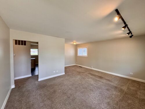 17132 Walter Street, Lansing, IL