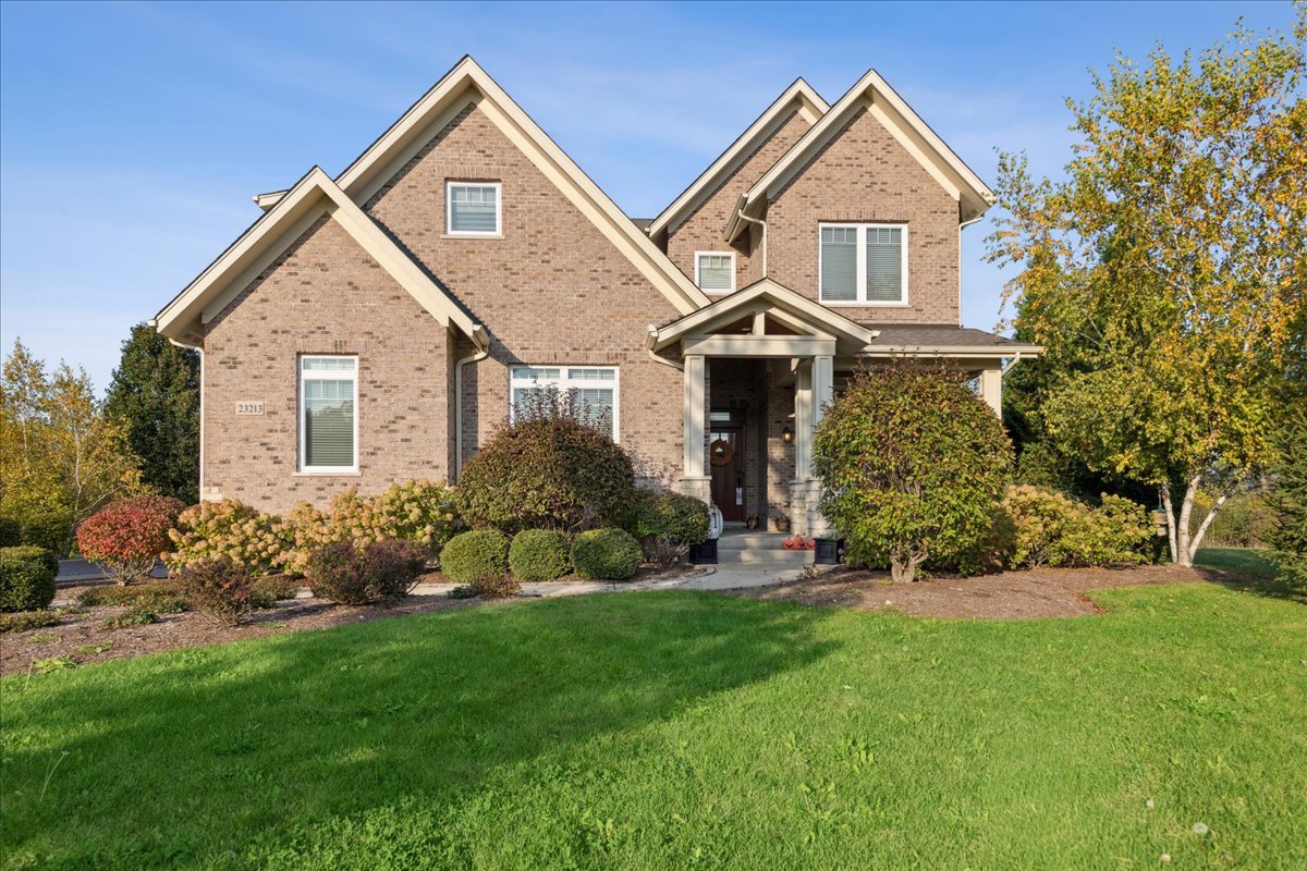 23213 N Sanctuary Club Drive, Kildeer, IL