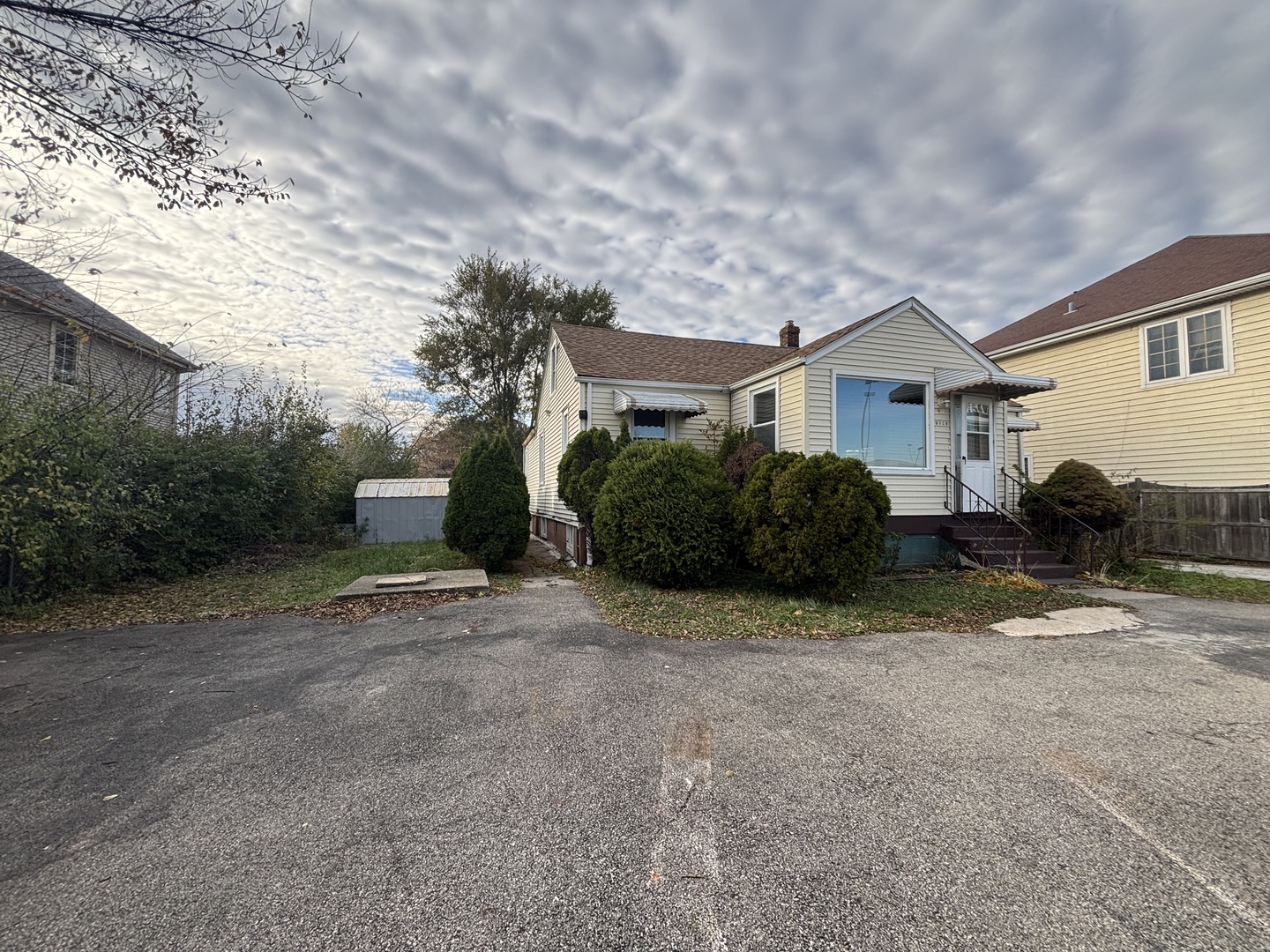 9326 Greenwood Avenue, Des Plaines, IL