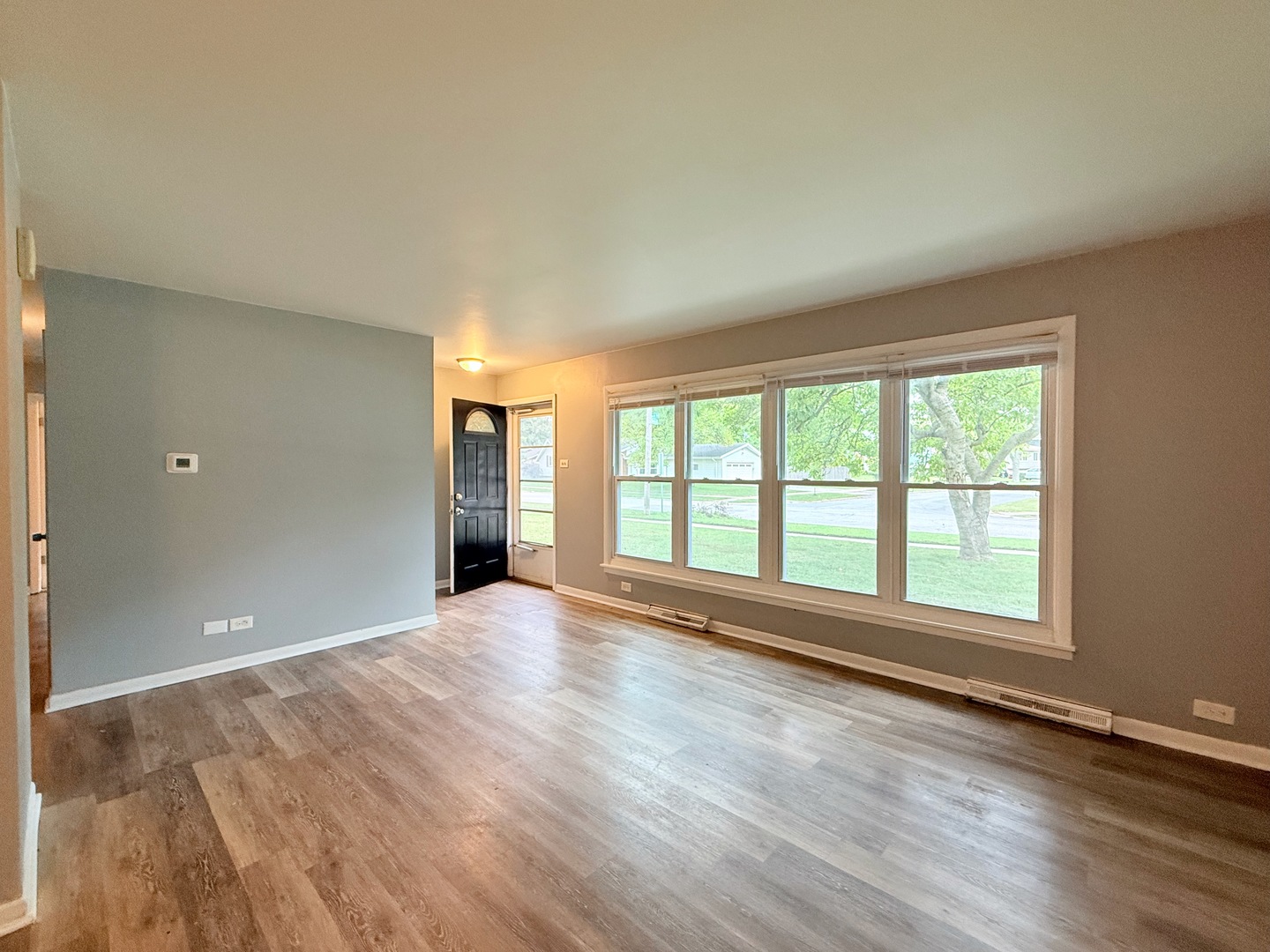 930 Coach Road, Homewood, IL