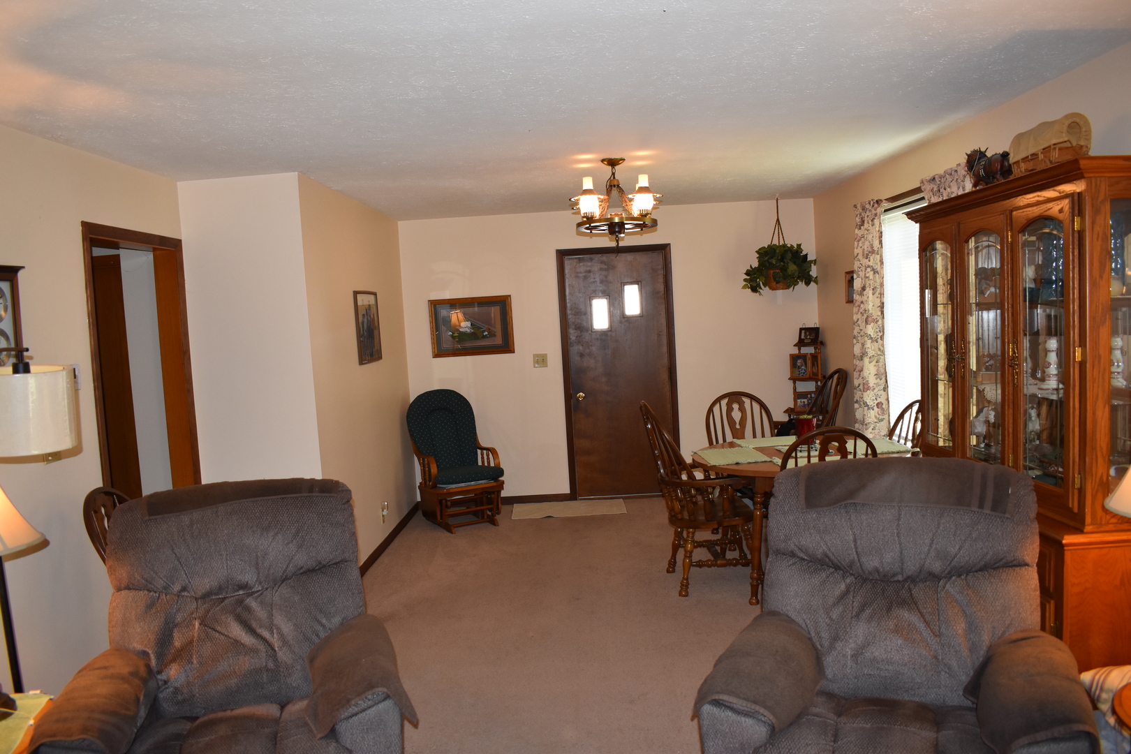 9898 E 1200 North Road, Chenoa, IL