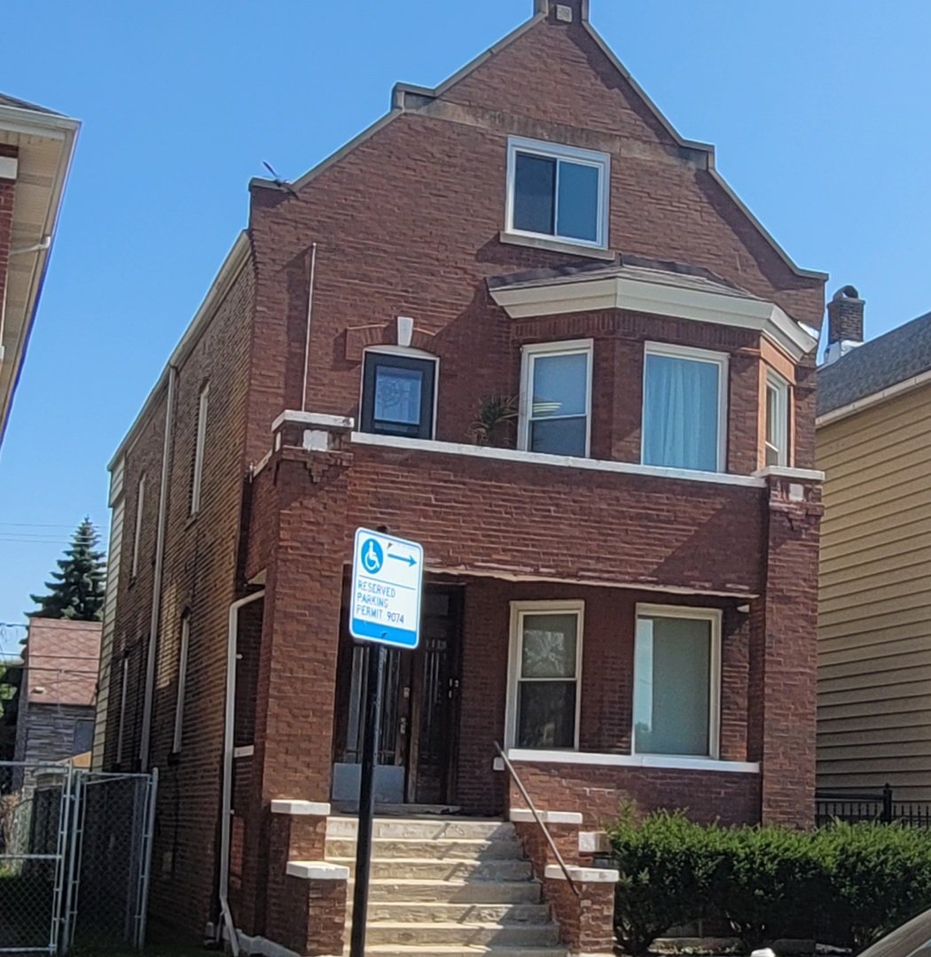 8429 S Marquette Avenue #1, Chicago, IL