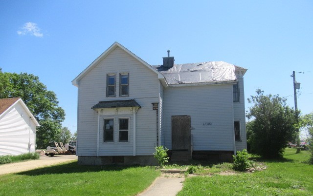 32300 White Street, Kirkland, IL