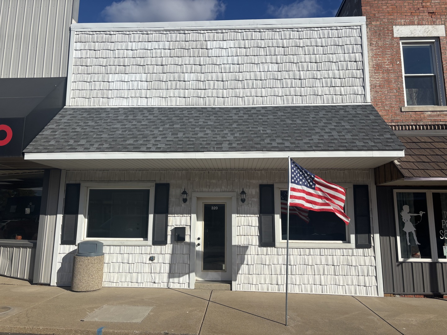 320 N Main Street, Roanoke, IL