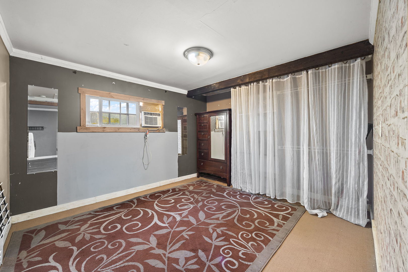 445 S Ellis Street, Bensenville, IL