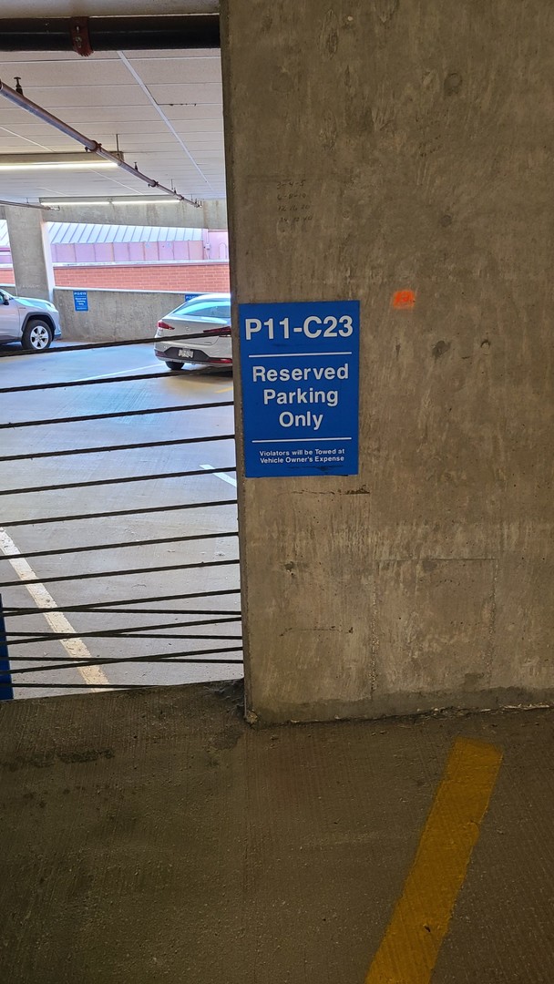 33 W Ontario Street #P11-C23, Chicago, IL
