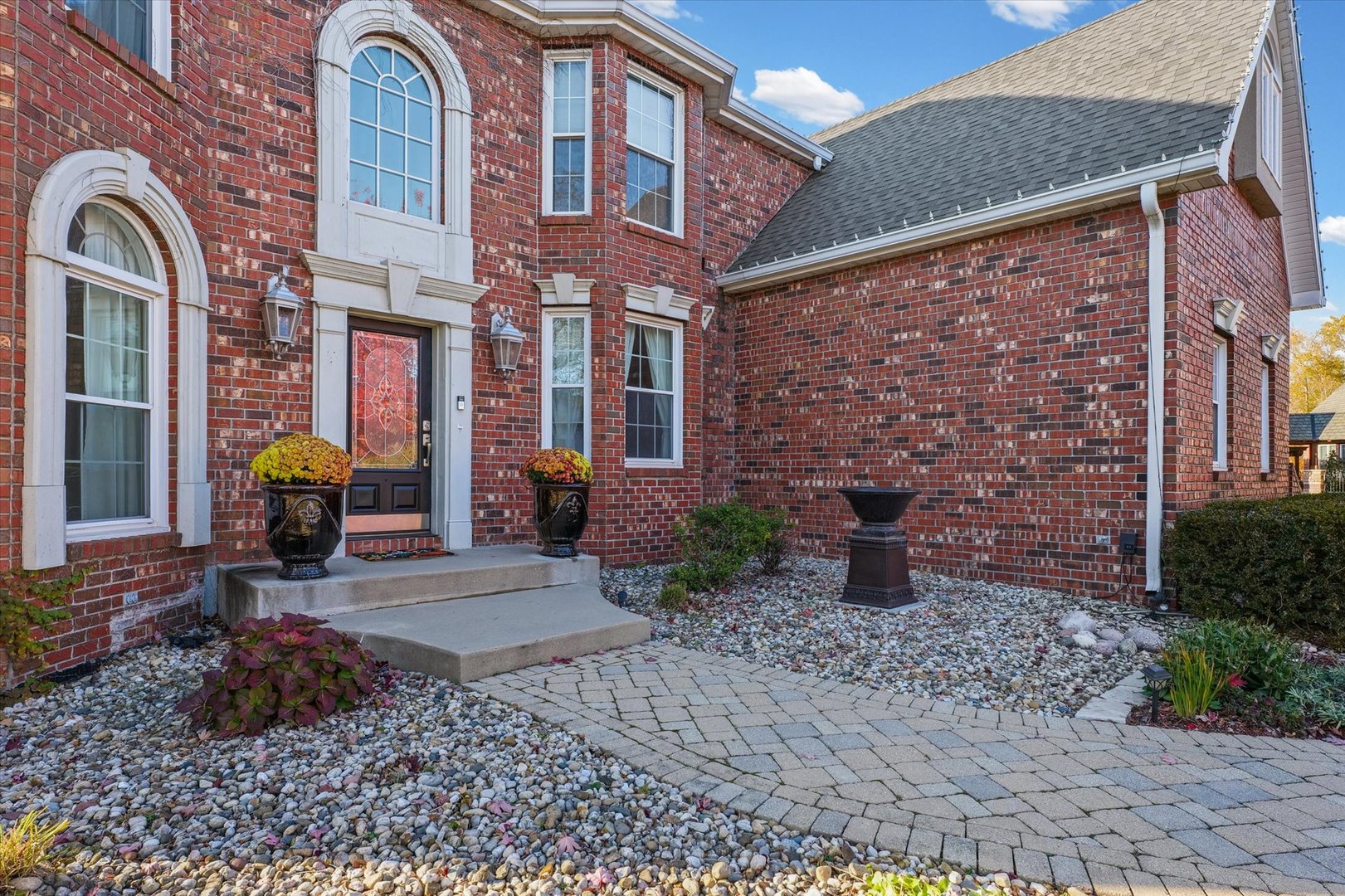 1 Windsong Way, Bloomington, IL