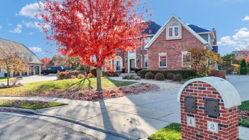 1 Windsong Way, Bloomington, IL