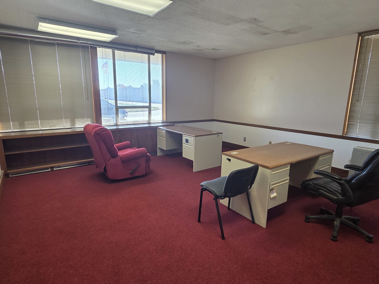 1400 W Anthony Drive #105, Champaign, IL