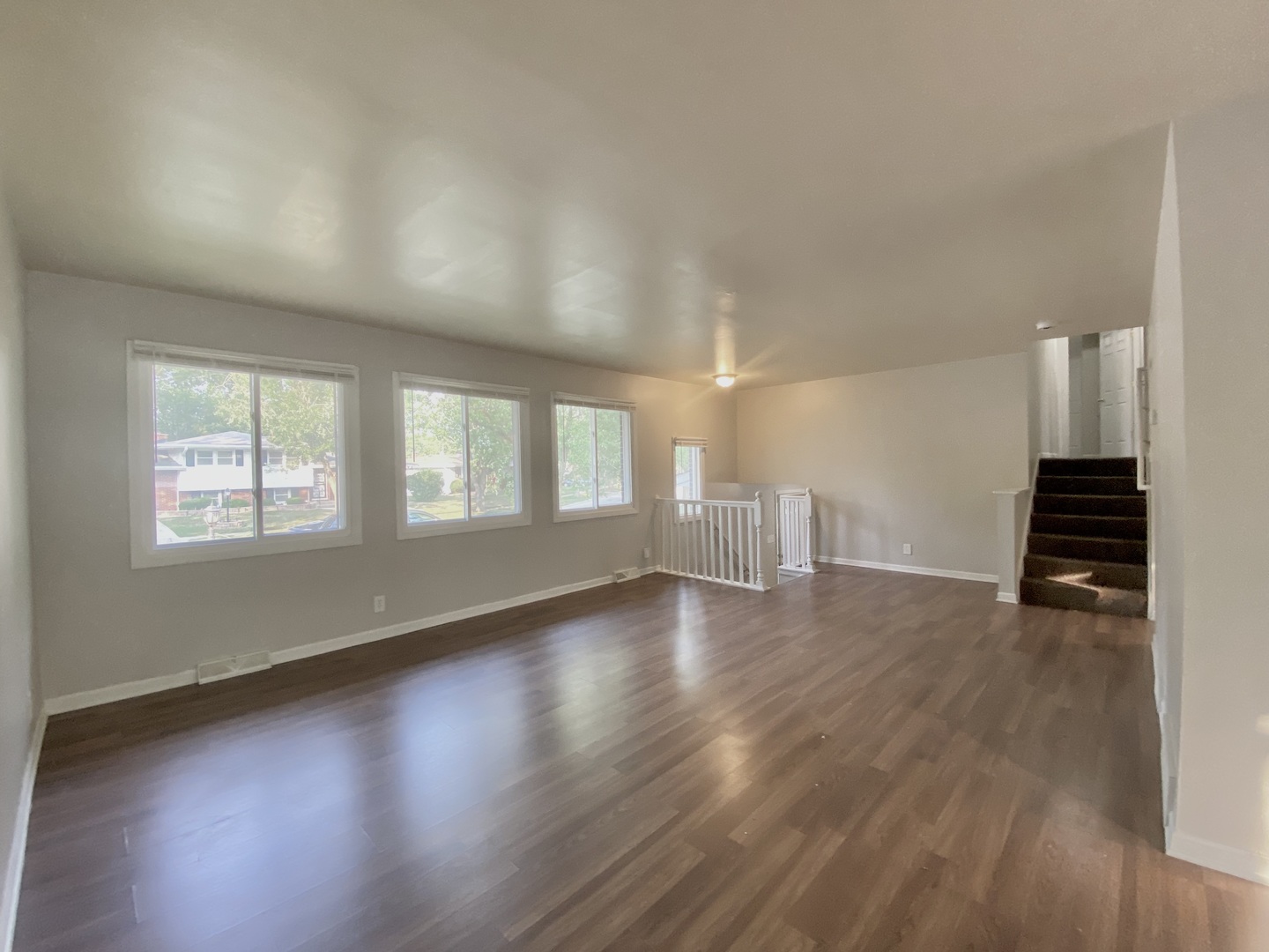 18964 WILDWOOD Avenue, Lansing, IL