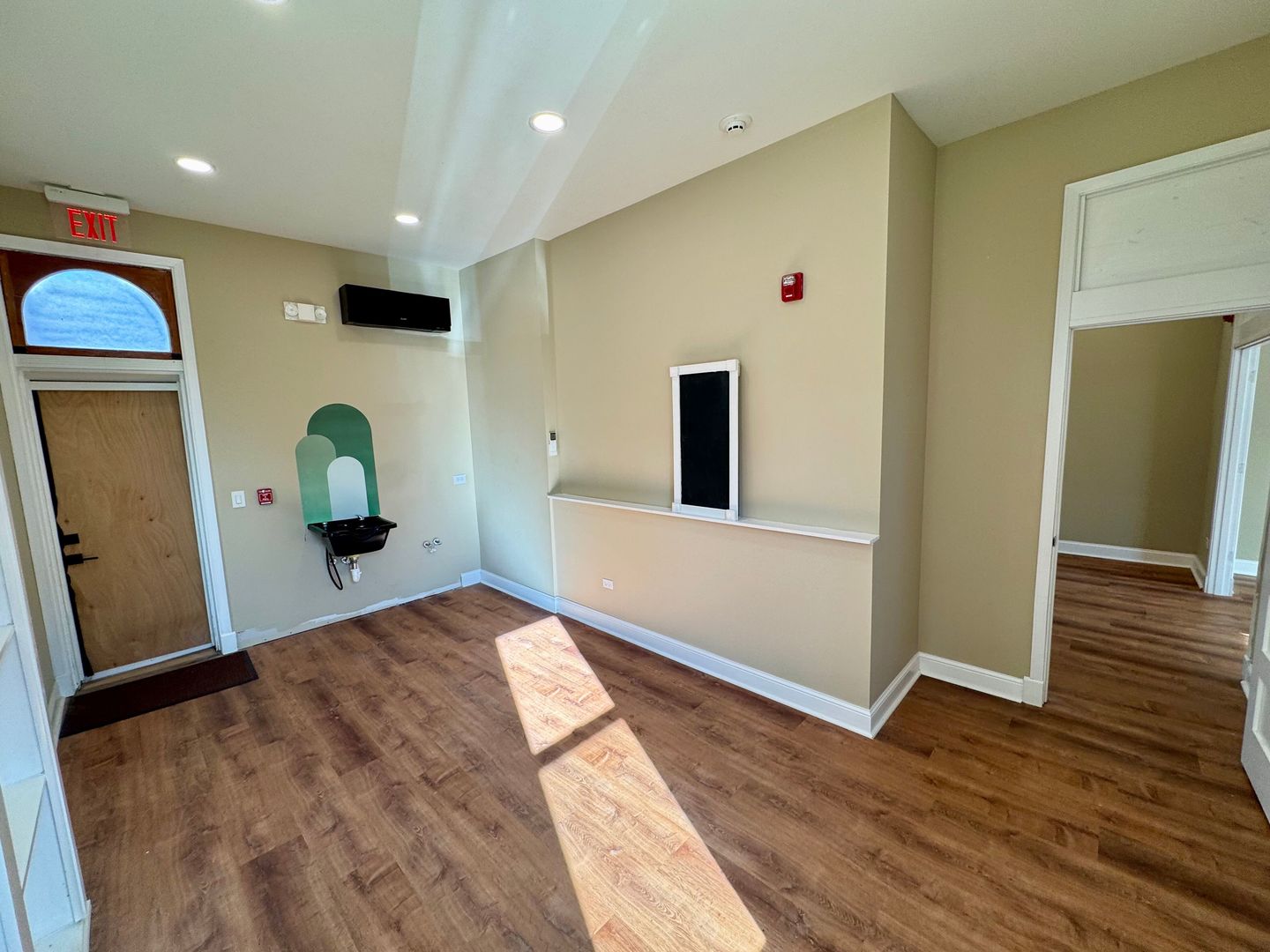 111 W Madison Street #F, Yorkville, IL