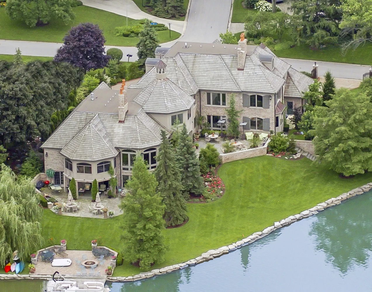 561 W 58th Street, Hinsdale, IL