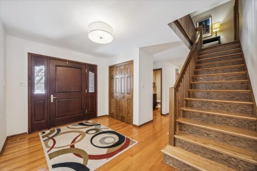 7612 Ridgewood Lane, Burr Ridge, IL