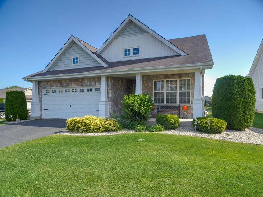 10123 Azalea Drive, Crown Point, IN