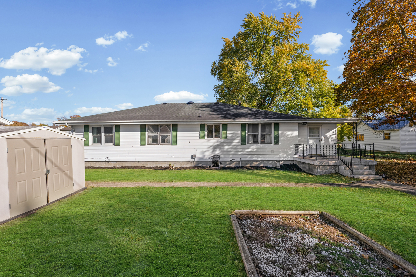 419 N MAIN Street, Farmer City, IL