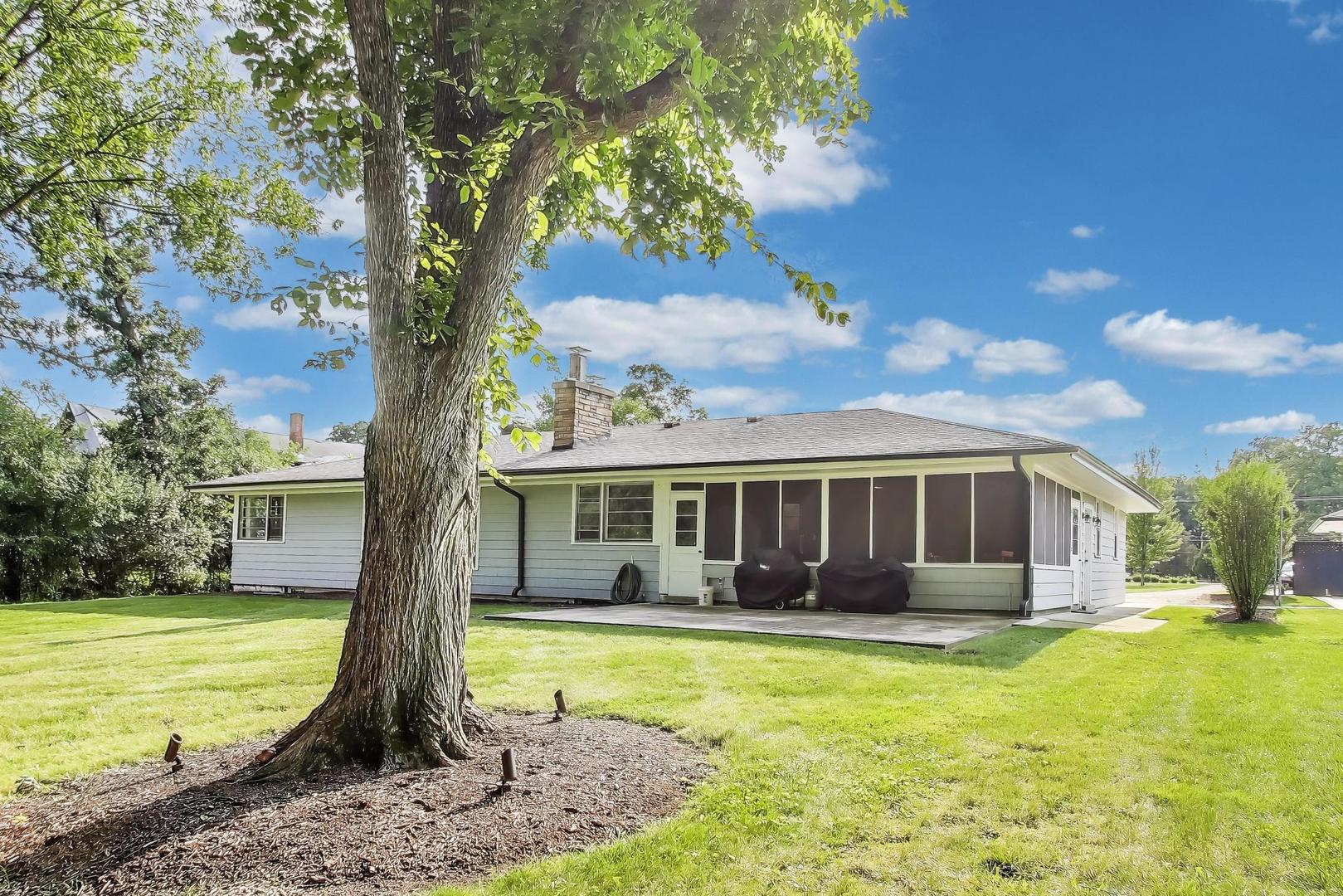 3801 Madison Street, Oak Brook, IL