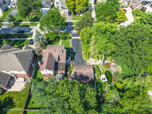 245 Middaugh Road, Clarendon Hills, IL