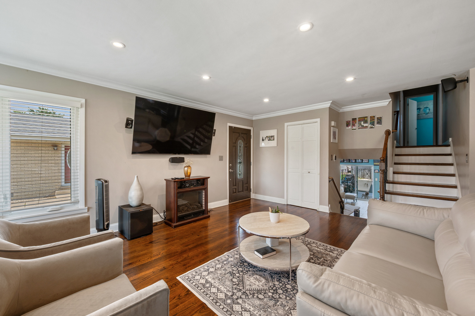 8426 W Betty Terrace, Niles, IL