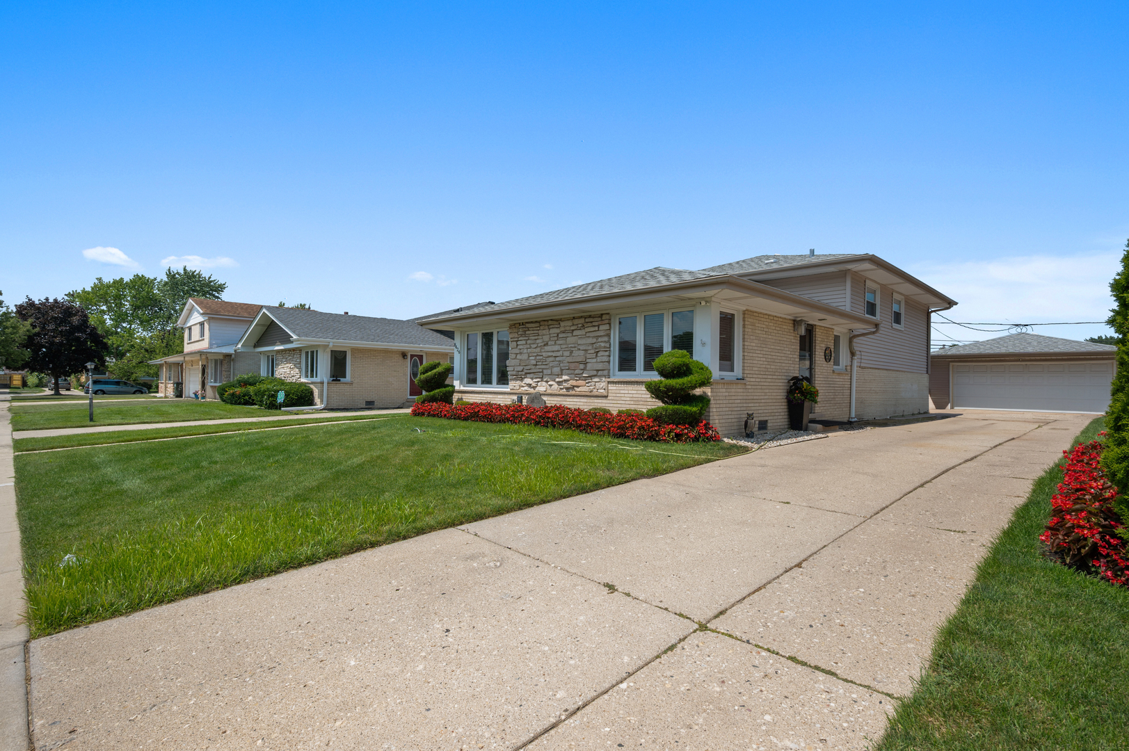 8426 W Betty Terrace, Niles, IL