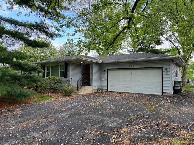 220 MAY Street, Manhattan, IL