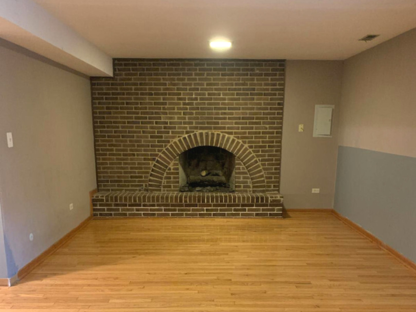 1073 Foxworth Boulevard, Lombard, IL