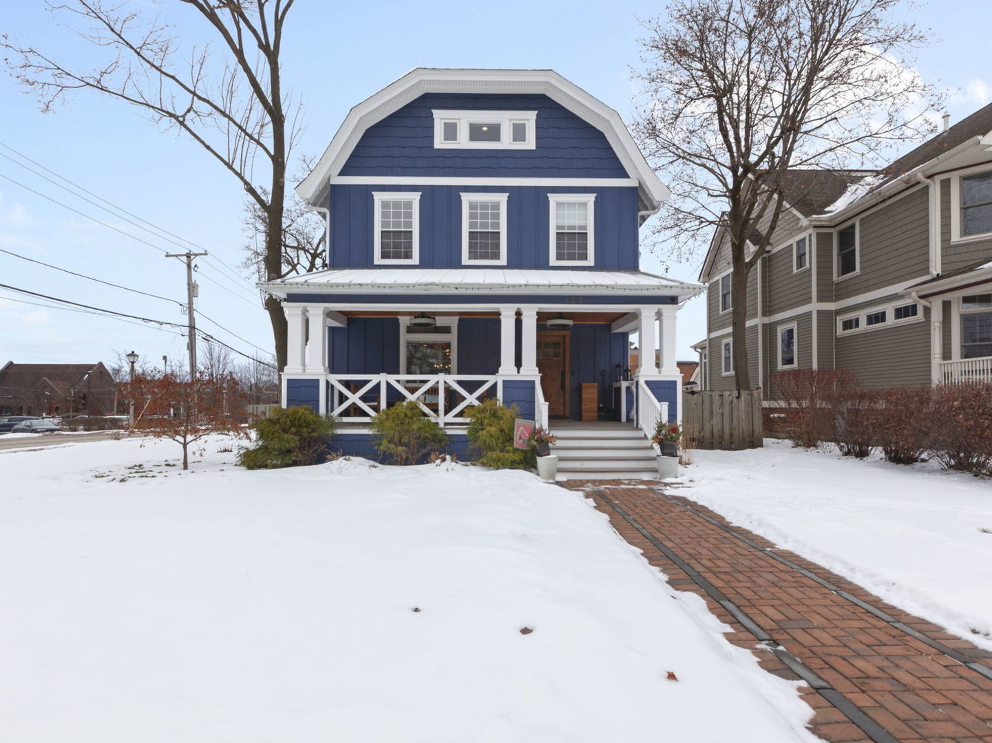 205 W Cook Avenue, Libertyville, IL