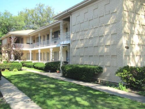 725 BUSSE Highway #10, Park Ridge, IL