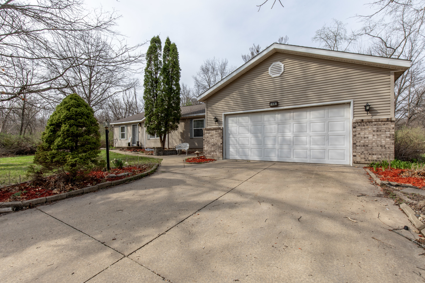 39 Timberlane Drive, Putnam, IL