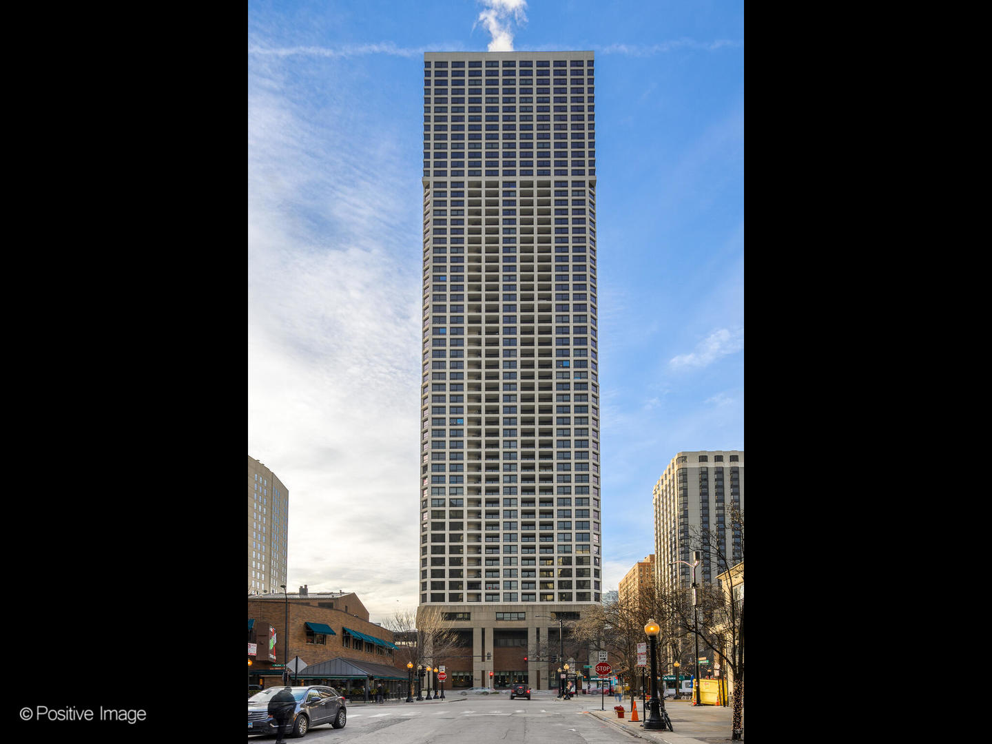 1030 N State Street #21J, Chicago, IL
