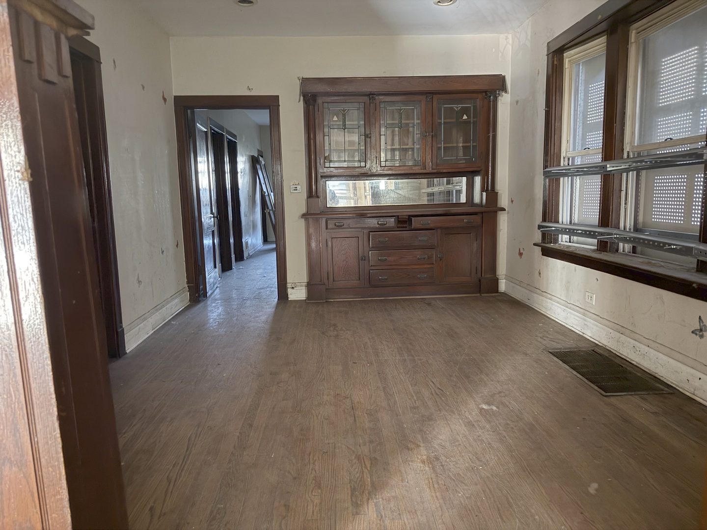 741 N Trumbull Avenue, Chicago, IL
