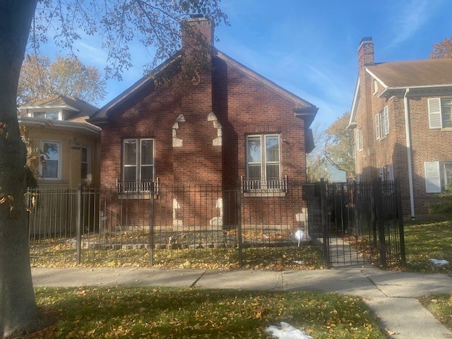 8212 S Crandon Avenue, Chicago, IL