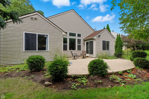 2008 Crooked Tree Court, McHenry, IL