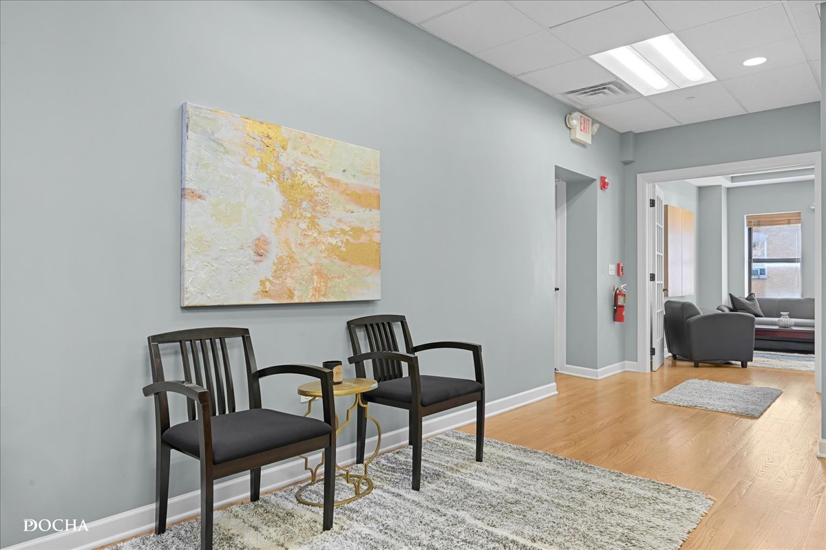 202 W Main Street #202, St. Charles, IL