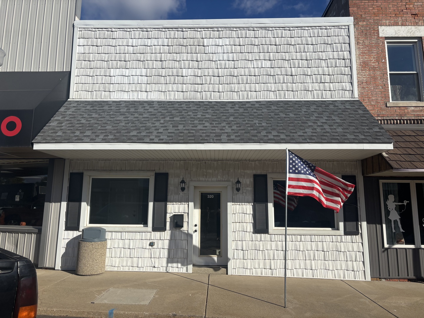320 N Main Street, Roanoke, IL