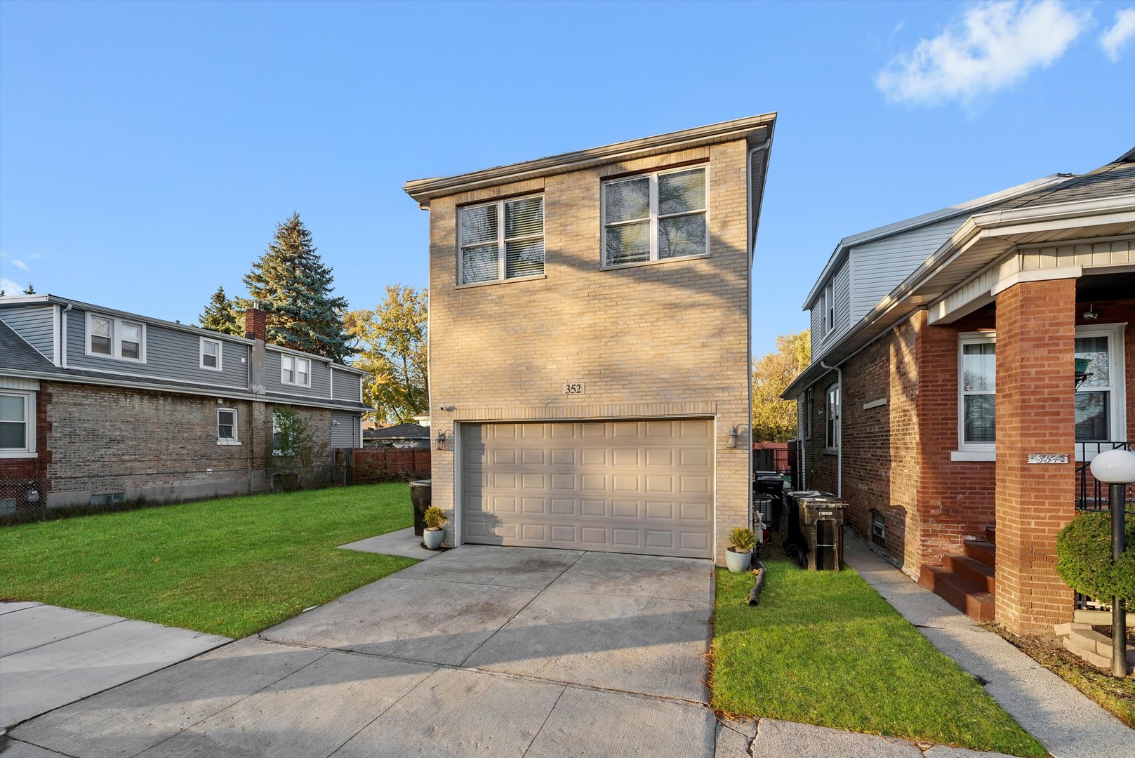 352 E 77th Street, Chicago, IL